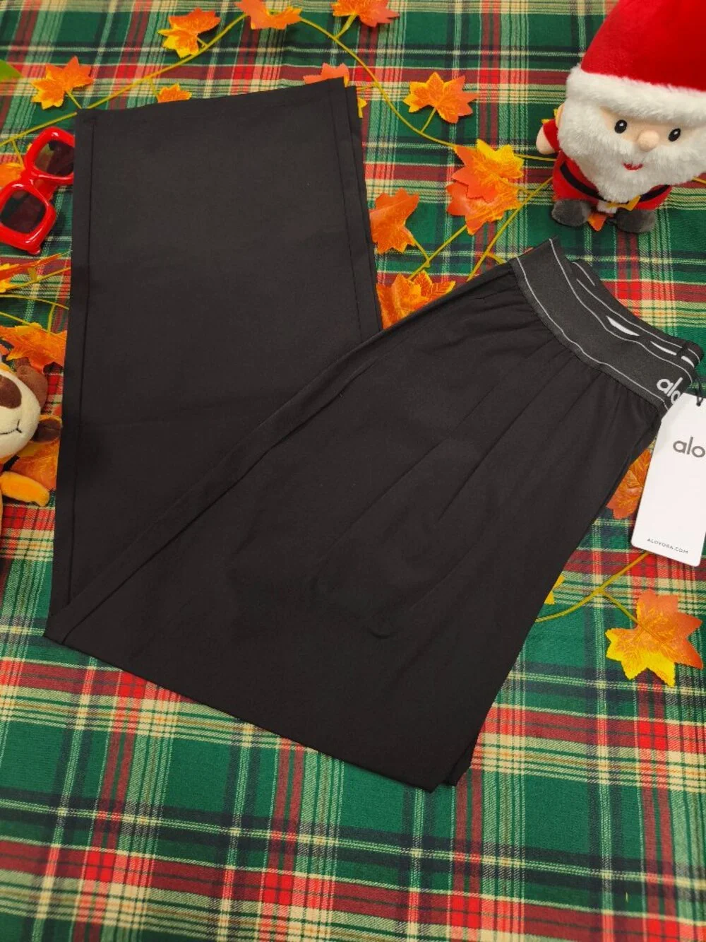 ALO Yoga suit up
